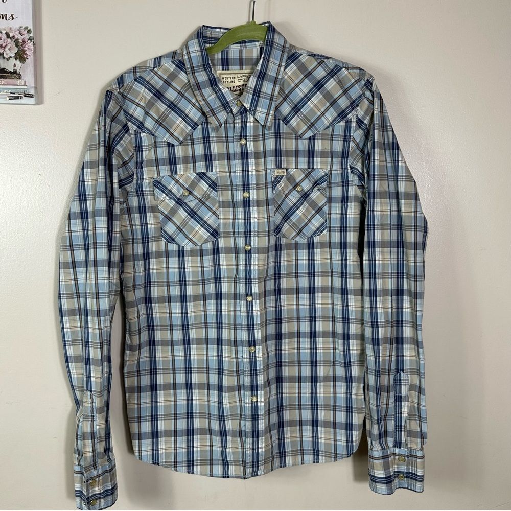 Western styling hollister shirt